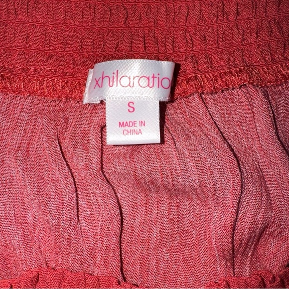 Xhilaration Red & White Top - Picture 2 of 4